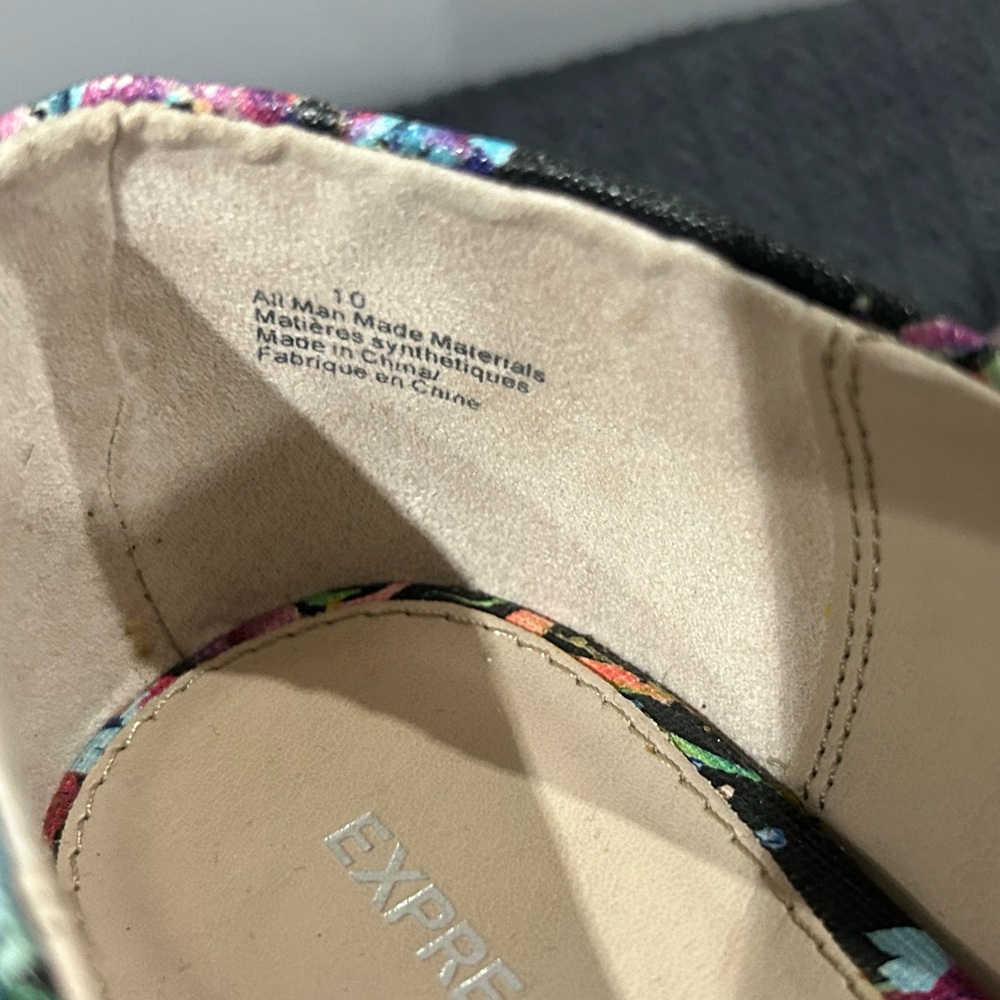 Express Multicolor Floral Heels - Picture 6 of 6